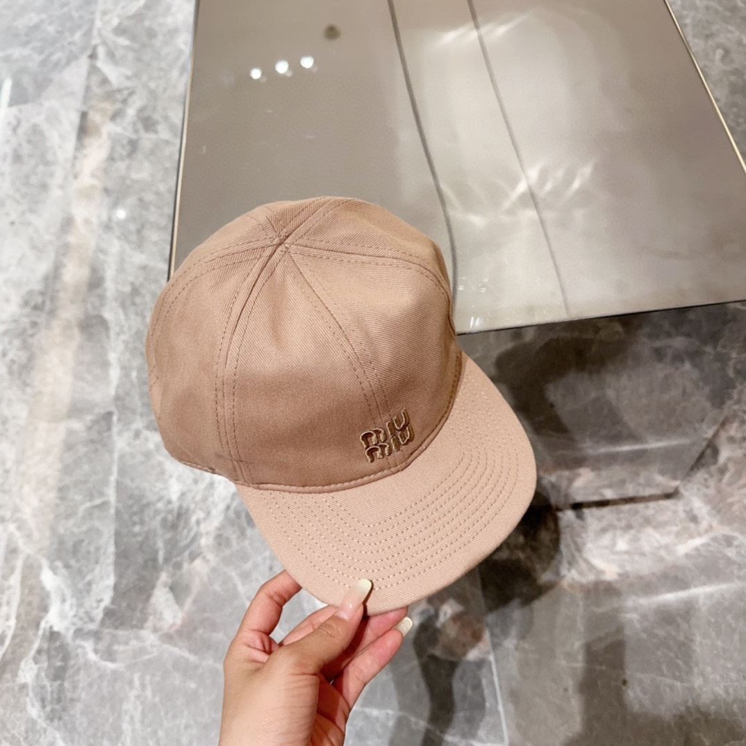 Miu Miu Caps